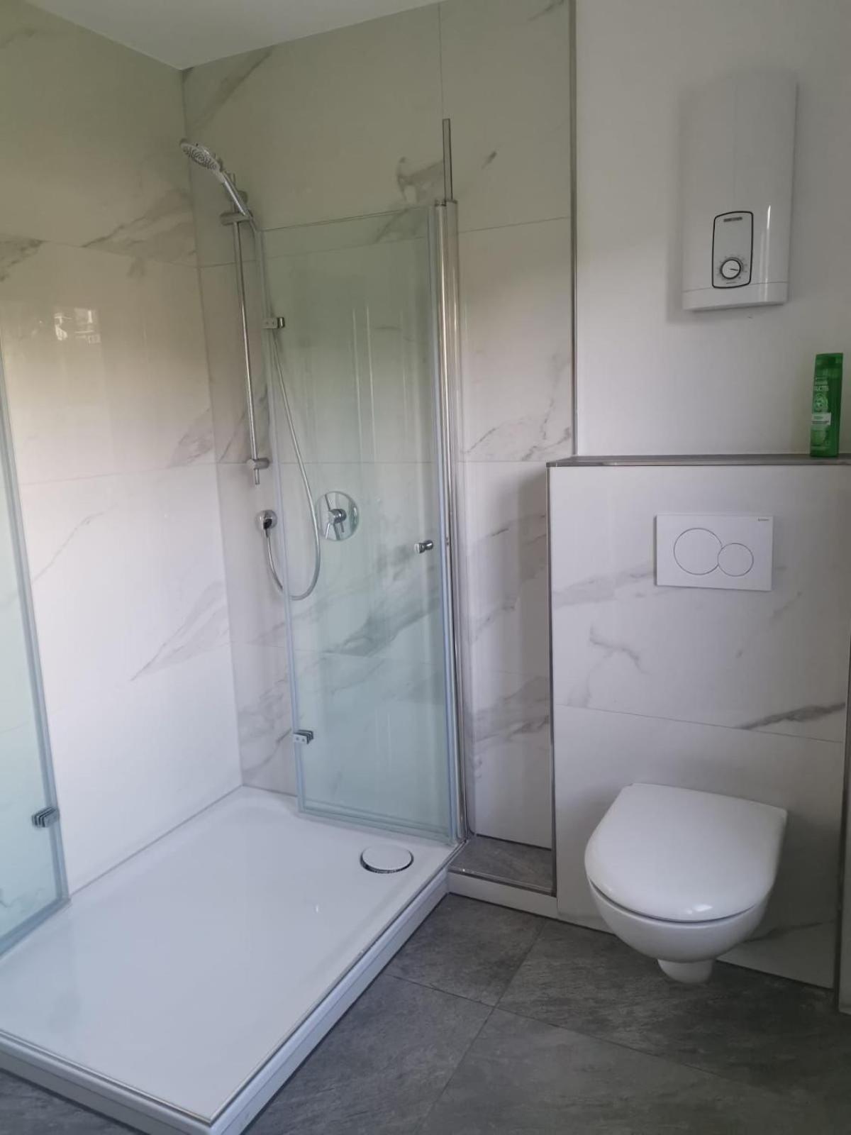 Modernes Stilvoll Eingerichtetes Appartement Rösrath Exteriér fotografie