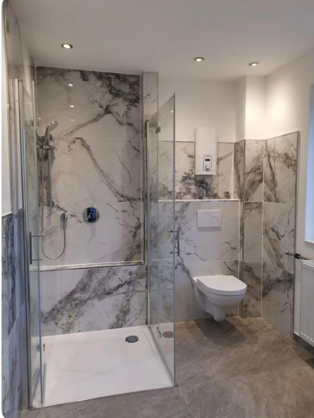 Modernes Stilvoll Eingerichtetes Appartement Rösrath Exteriér fotografie