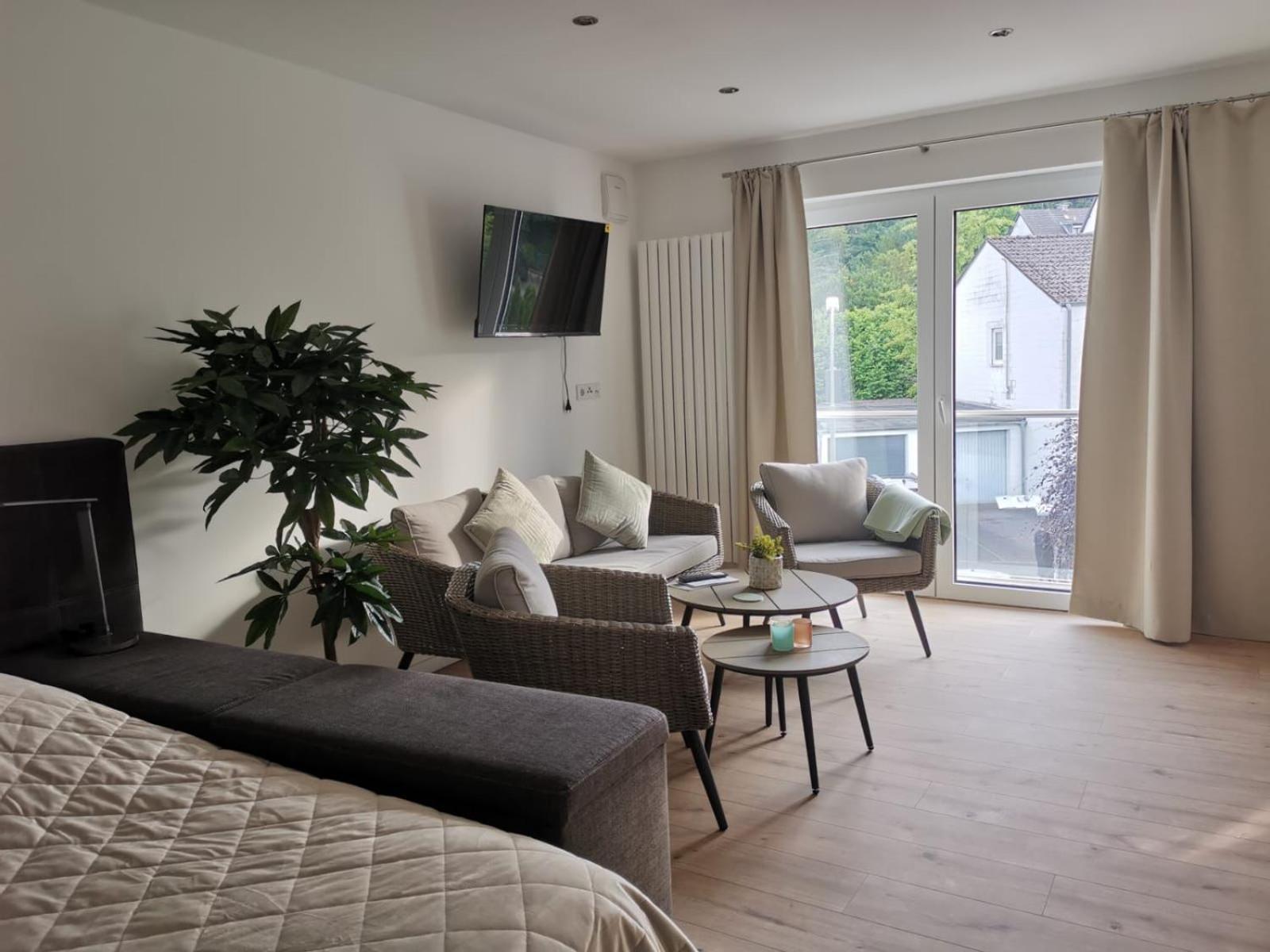 Modernes Stilvoll Eingerichtetes Appartement Rösrath Exteriér fotografie