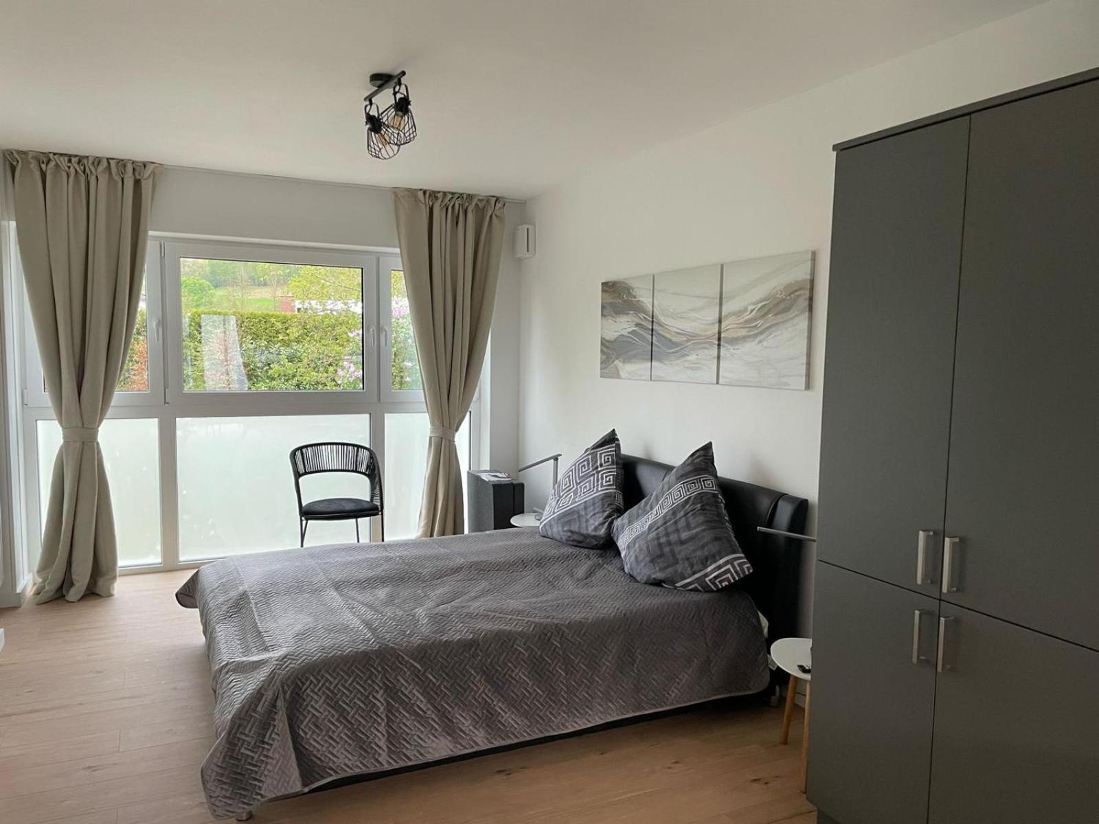 Modernes Stilvoll Eingerichtetes Appartement Rösrath Exteriér fotografie